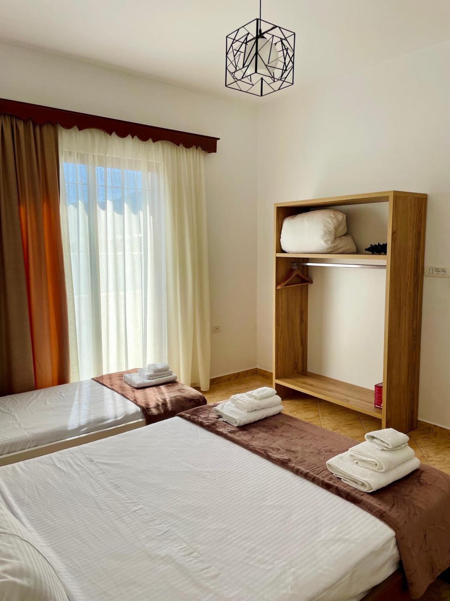 Villa Kaceli เบราท ภายนอก รูปภาพ